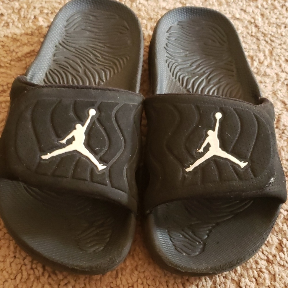 Black Jordan slides sz 12c